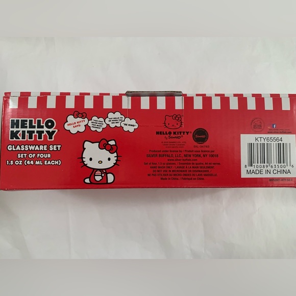Hello Kitty Shot Glasses - Set of 4 - Picture 4 of 4